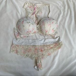 PINK VS Bra and Pantie Set